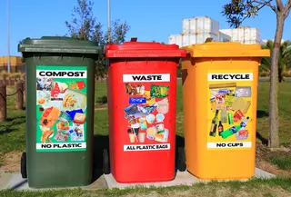 Unilver melalui #GerakanPilahPlastik mengajak masyarakat pilah sampah plastik untuk hidup yang lebih bersih dan lestari. (Foto: Unsplash.com/Nareeta Martin).