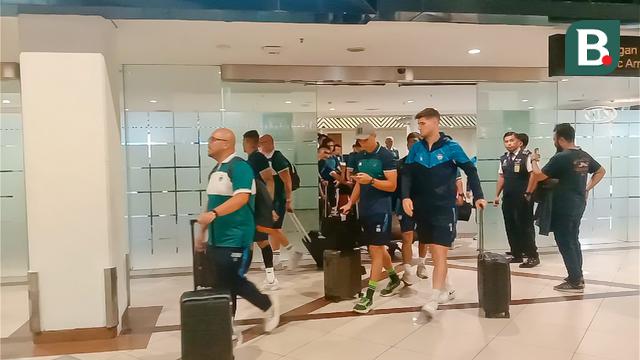 FOTO Skuad Persib di Bandara Juanda