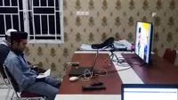 Pelaksanaan Nuzulul Qur'an secara virtual melalui video conference di Pasangkayu (Liputan6.com/Andul Rajab Umar)