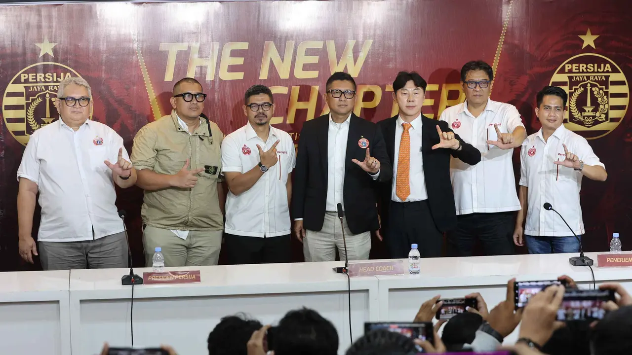 Resmi, Shin Tae-yong Latih Persija Jakarta