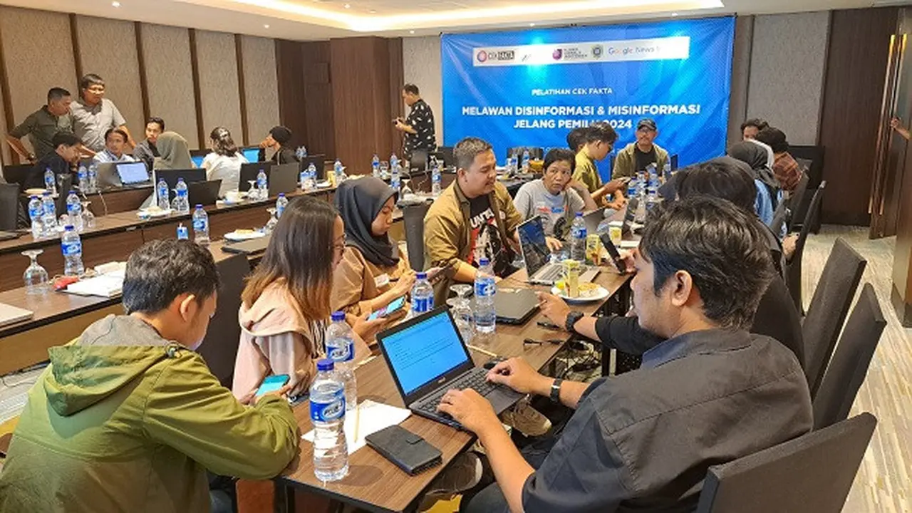 Asosiai Media Siber Indonesia (AMSI) menggelar kegiatan pelatihan cek fakta untuk para jurnalis di Jakarta pada 31 Oktober hingga 2 November 2023. (dok. AMSI)