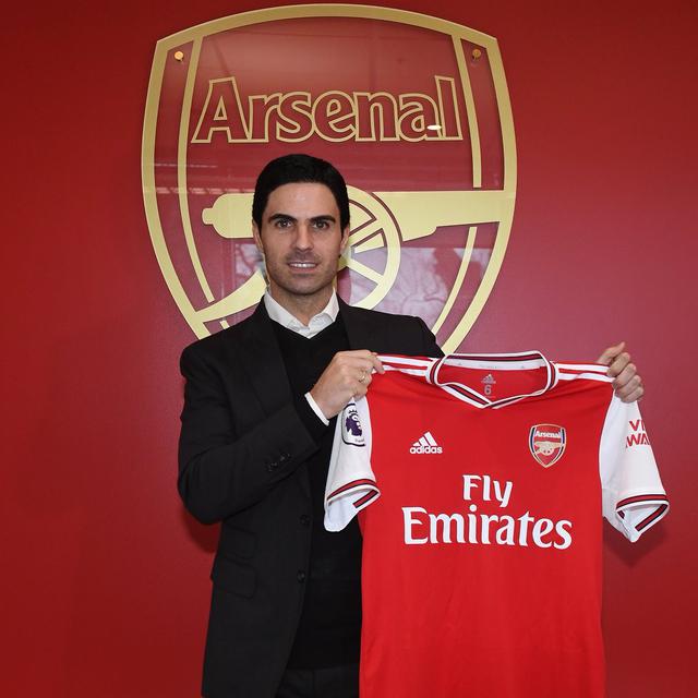 Arteta Baru Sejam Jadi Pelatih Arsenal Tagar Artetaout Langsung Jadi Trending Topic Bola Liputan6 Com