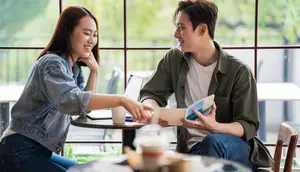 9 Kriteria Pasangan yang Cocok untuk Introvert, Pahami Cirinya untuk Hubungan Lebih Langgeng