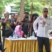 Ahmad Dhani cukup antusias mengikuti Pilkada DKI 2017 putaran kedua. (Adrian Putra/Bintang.com)