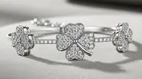 9 Model Gelang Clover, Mulai dari Sentuhan Emas hingga Gaya Layering