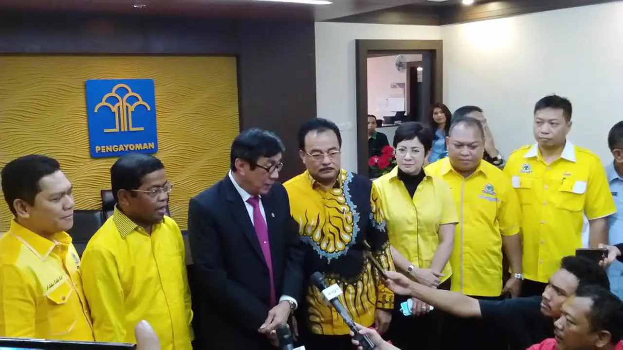 Partai Golkar mendaftarkan kepengurusan