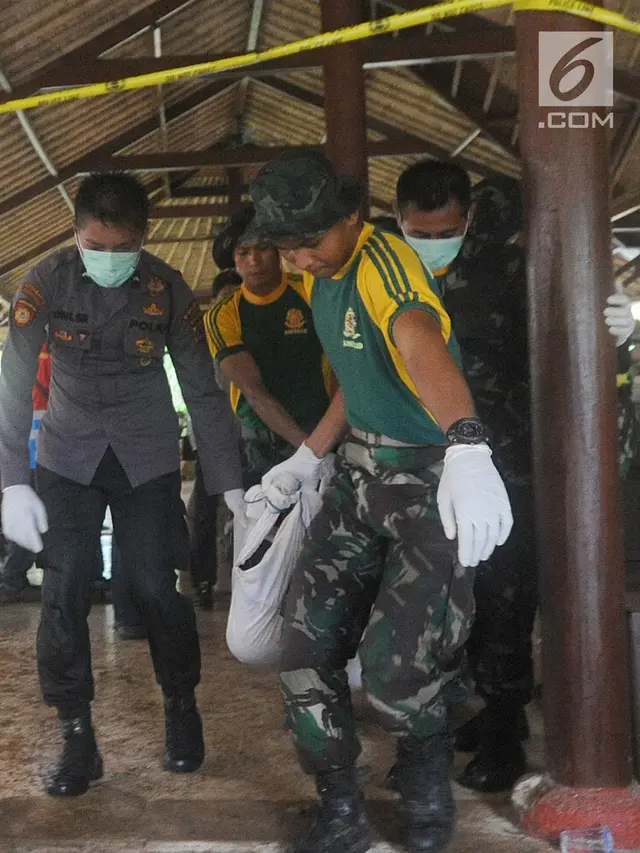 Evakuasi Jenazah Kru Band Seventeen dan PLN Korban Tsunami Anyer