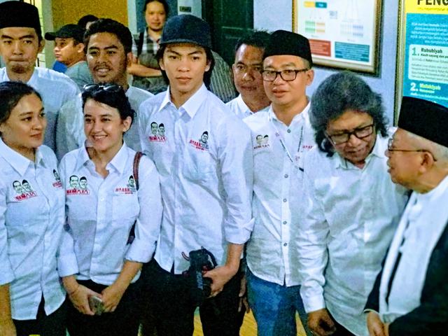 Dampingi Cak Nun Vokalis Band Letto Beri Masukan Untuk Ma Ruf Amin Pilpres Liputan6 Com