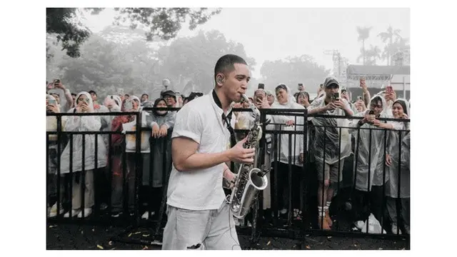 6 Potret Rafi Sudirman Pemeran Borne di Film Rangga & Cinta, Penyanyi Muda Berbakat
