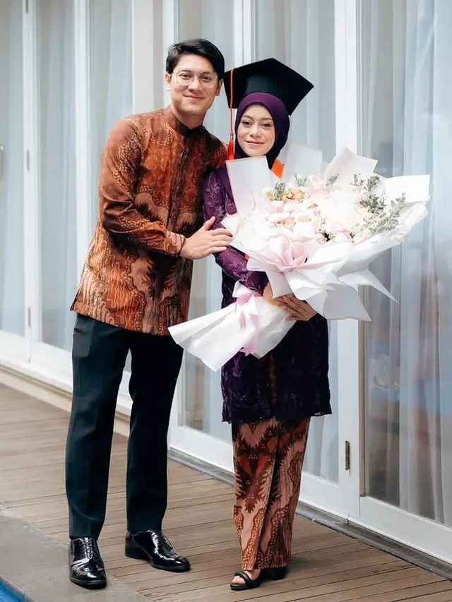 Tampilan Lesti Kejora Wisuda saat Hamil Besar. [@lestikejora]