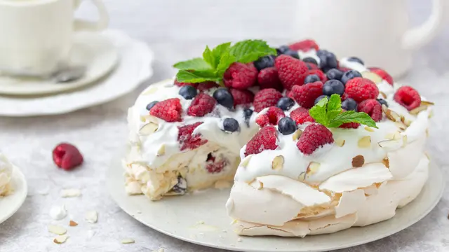 kue pavlova