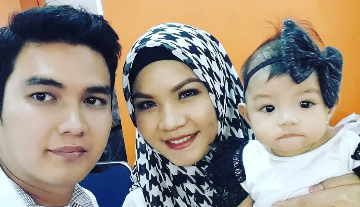 "Ga ada (pembagian harta gana-gini) mas, kita tak permasalahkan gana-gini, semua buat anak-anak kita," imbuhnya. (Foto: instagram.com/alditaher.official)