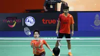 Ganda putra Indonesia, Berry Angriawan/Hardianto, membuat kejutan dengan menyingkirkan unggulan kelima Hendra Setiawan/Tan Boon Heong, pada babak kedua Thailand Masters 2017, Kamis (9/2/2017). (PBSI)