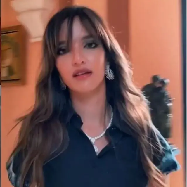 Penampilan Terbaru Nia Ramadhani Disebut Mirip Britney Spears dan Lisa BLACKPINK