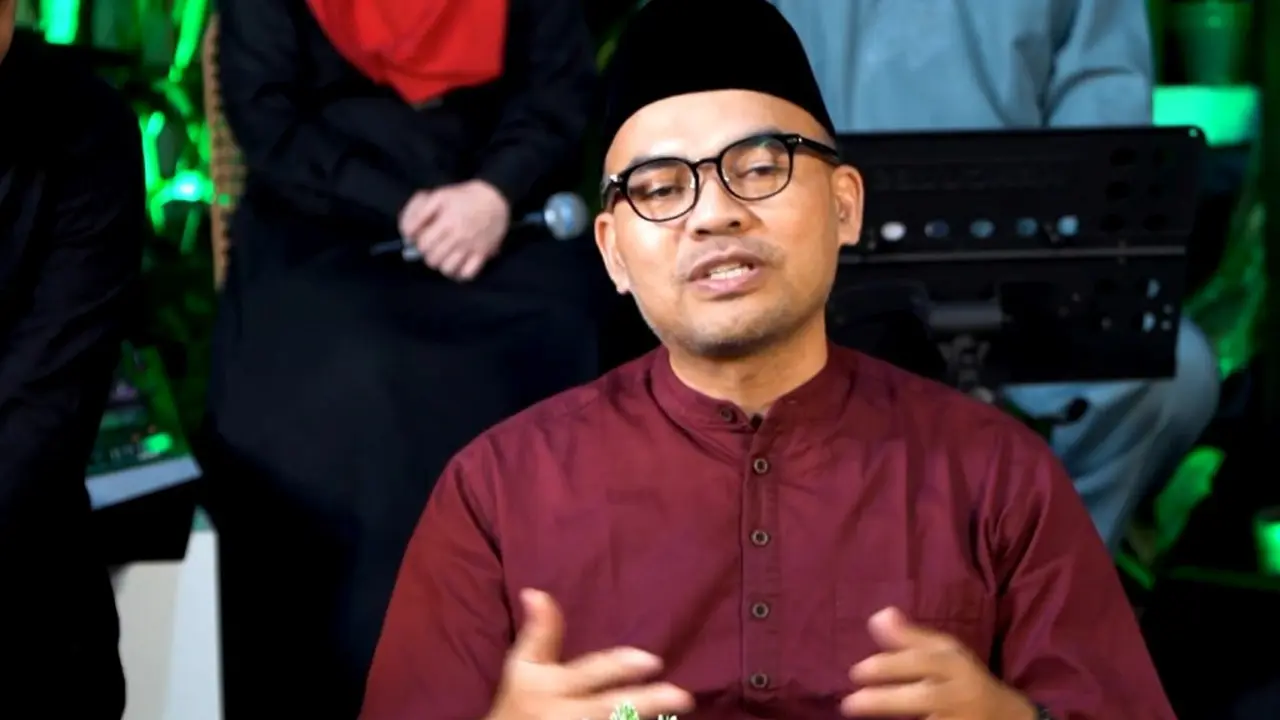 Direktur Eksekutif Ma'arif Institute, Ustadz Andar Nubowo, Ph.D jadi pemateri dalam program Takjilan Yuk Inspirasi Ramadhan. (Foto: Liputan6.com/Istimewa)