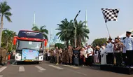Pelepasan rombongan jemaah haji 2024 asal Kota Tangerang. (Liputan6.com/Pramita Tristiawati)