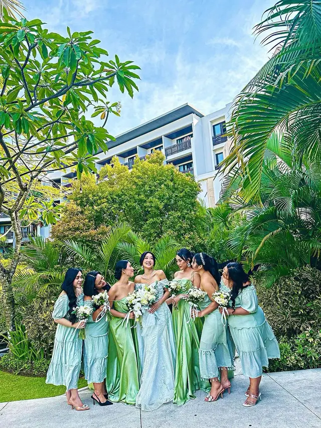 6 Momen Pertunangan Lucinta Luna dan Kekasih, Digelar di Bali Bak Pernikahan
