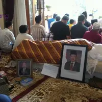 Suasana Duka di Rumah Sutan Bhatoegana