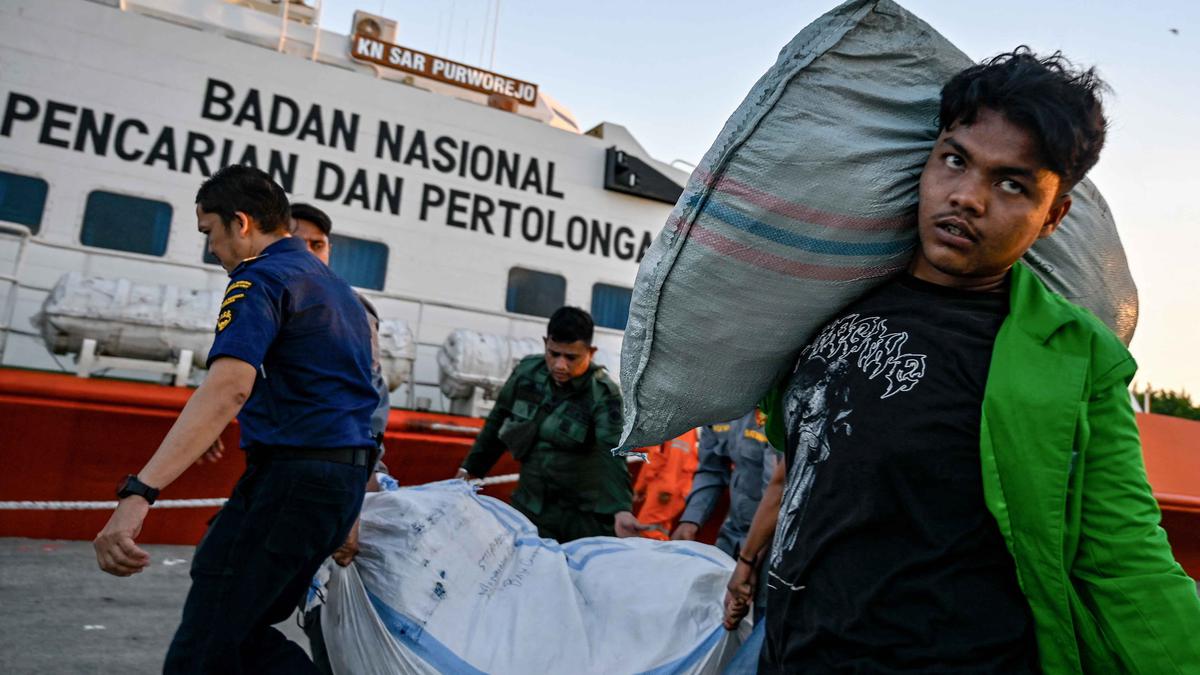 Distribusi Bantuan Logistik untuk Korban Banjir Bandang Sumatera Dipercepat