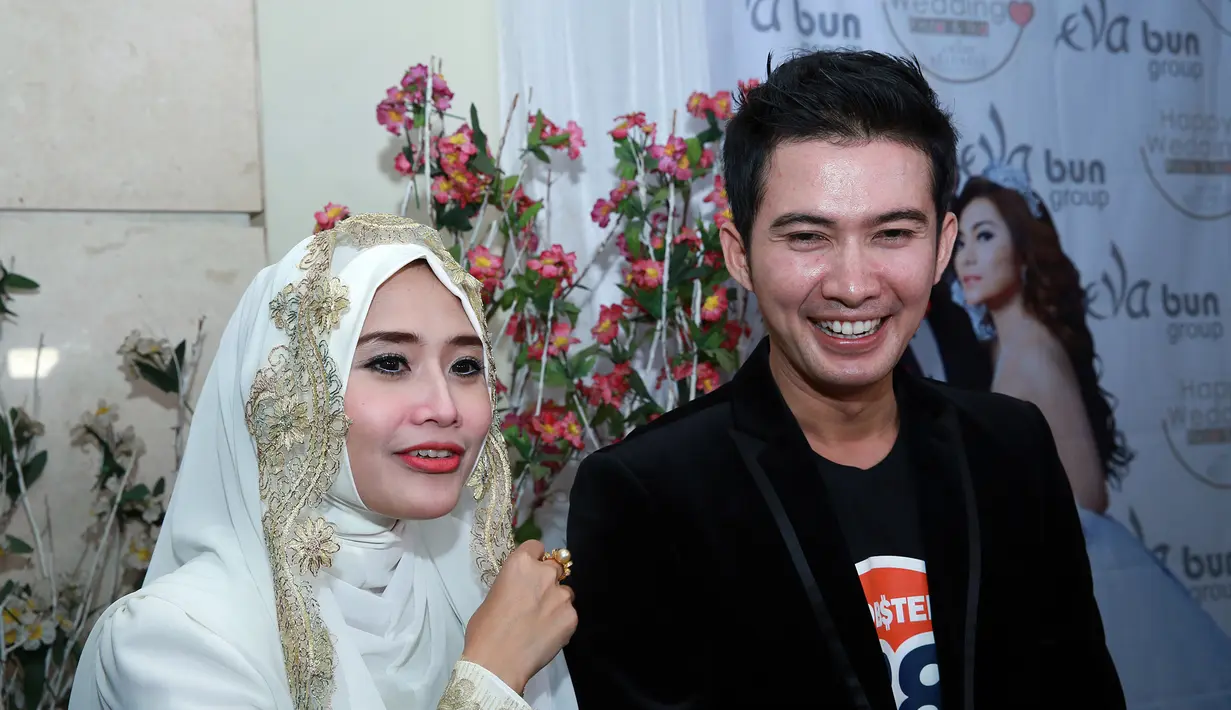 Mandala selalu menanamkan pada sang istri bahwa, 'anak itu kan enggak hanya bermain, enggak hanya nangis, tapi kita ajarkan, hingga anak mengerti mana yang baik untuknya'. (Deki Prayoga/Bintang.com) 