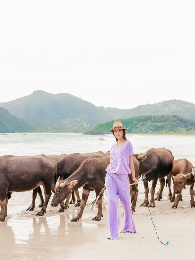 9 Potret Olivia Aten, Miss Global Indonesia dengan Paras Oriental Punya Hobi Traveling Keliling Nusantara