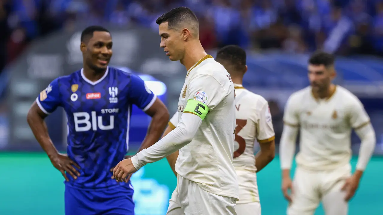 Foto: Mantan Striker MU Buat Cristiano Ronaldo Tak Berdaya, Al-Nassr Dibungkam Al Hilal di Liga Arab Saudi