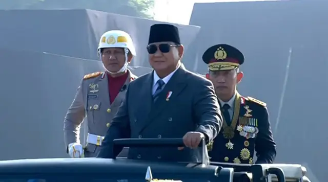 Prabowo Pimpin Upacara HUT ke-80 Bhayangkara di Cikeas