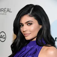 Kylie Jenner melakukan filler bibir untuk menunjang kecantikannya. (Matt Winkelmeyer / AFP)