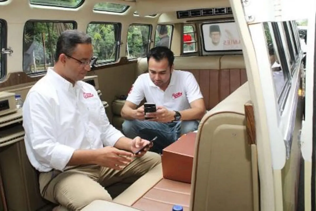 [Bintang] Raffi Ahamd dan Anies Baswedan