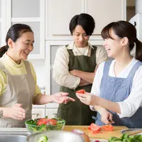 hal yang harus dipersiapkan sebelum bertemu calon mertua/shutterstock/kazoka