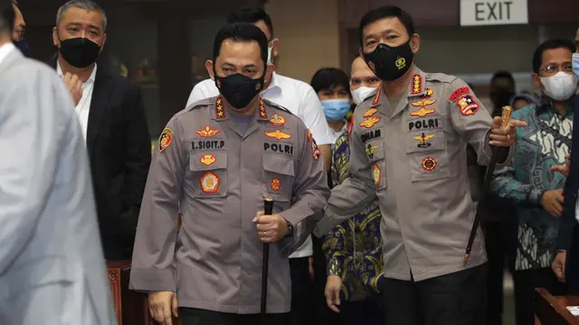 Raut Wajah Calon Kapolri Listyo saat Berhadapan dengan Komisi III DPR