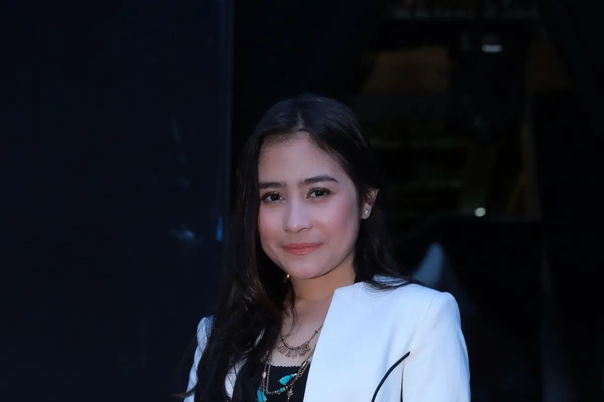 Prilly Latuconsina