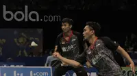 Pasangan Mohammad Ahsan/Rian Agung Saputro berhadapan dengan pasangan Thailand, Kittinupong Kedren/Dechapol Puavaranukroh di Indonesia Open 2017 di JCC, Selasa (14/6/2017). (Bola.com/M Iqbal Ichsan)