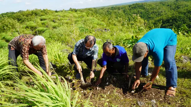 Kolaborasi YDBA dan DAB Subur dalam Pembinaan Petani Serai Wangi
