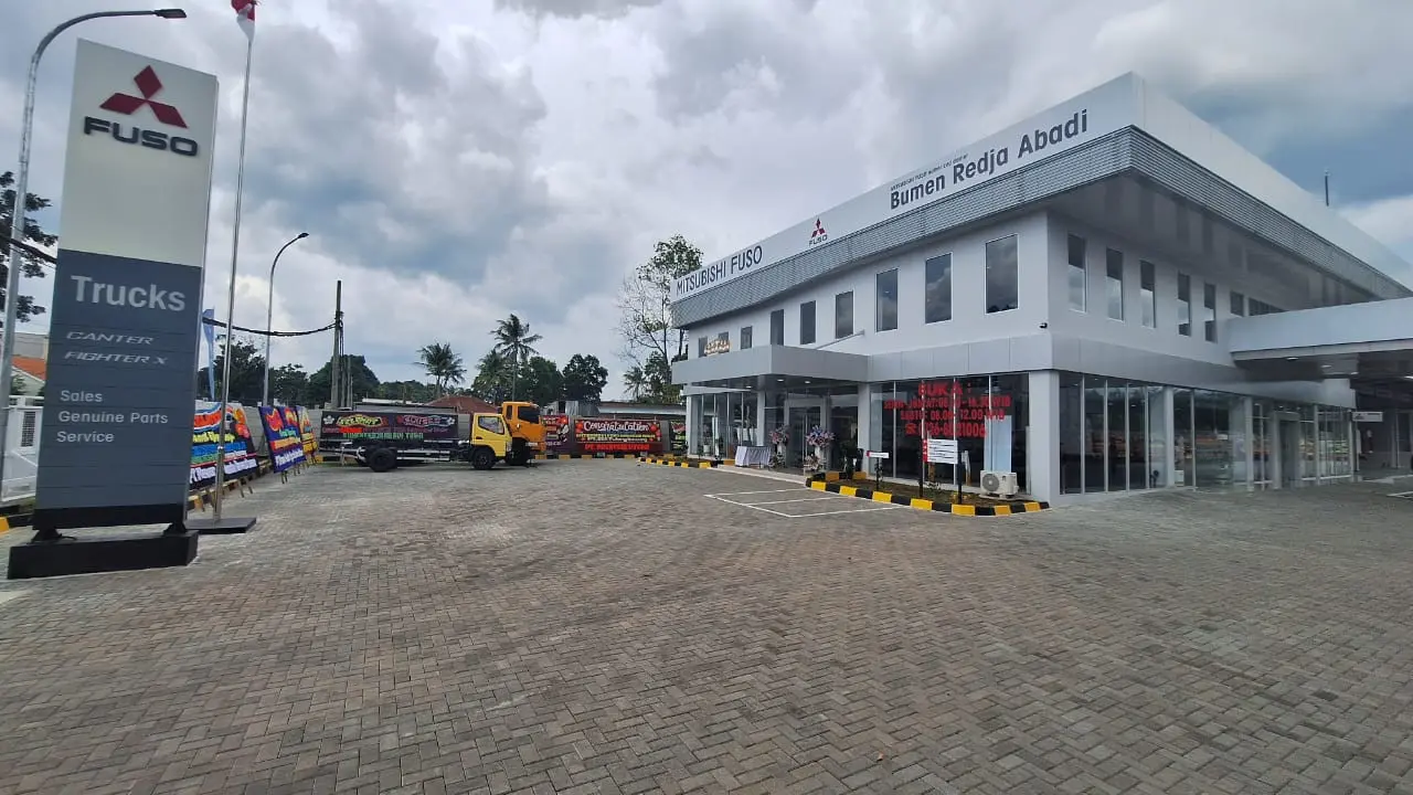 Peresmian diler Fuso di Lampung (Arief A/Liputan6.com)