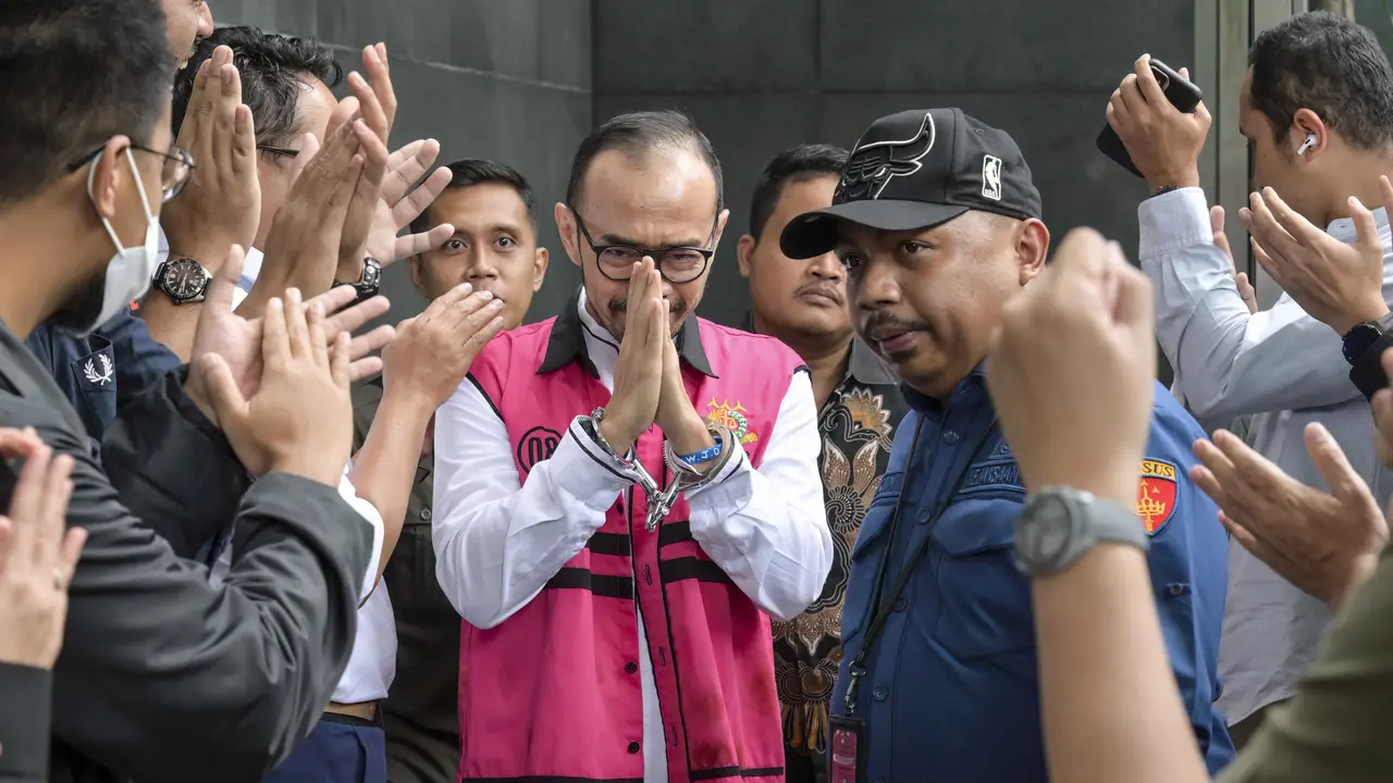 Mantan Direktur Utama PT Pertamina Patra Niaga Riva Siahaan Divonis 9 Tahun Penjara