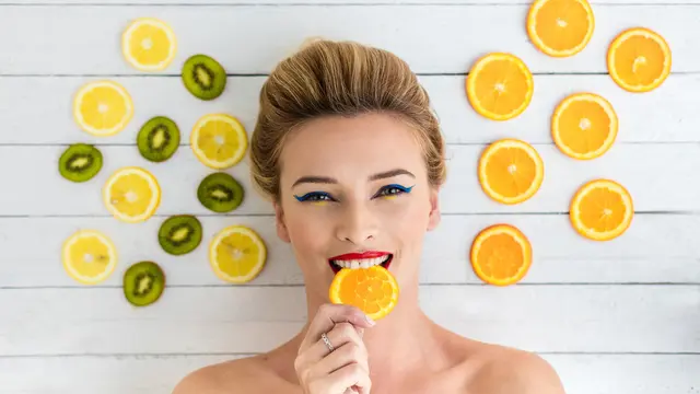 Alasan Mengapa Anda Perlu Konsumsi Vitamin C (All Kind of People/Shuterstock)