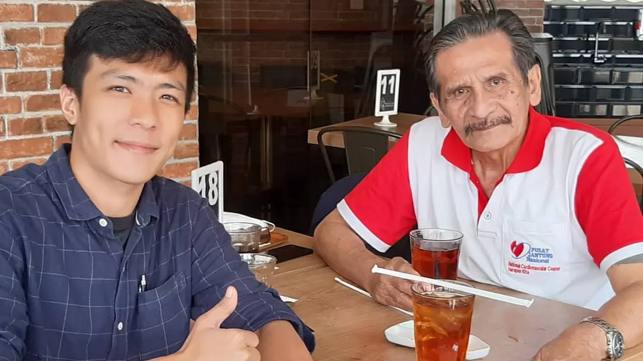 6 Potret Romeo Bamby Cardino, Driver Ojol yang Ngaku Anak Aktor Senior Piet Pagau