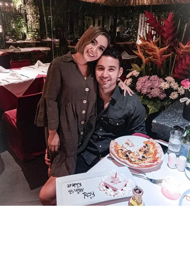 7 Gaya Mesra Cita Citata dengan Sang Kekasih, Foto Bak Prewedding