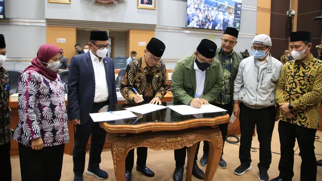 Pemerintah bersama DPR sepakati biaya Haji 2022 rata-rata Rp 39,8 juta per jemaah. (Photo credit : Kementerian Agama RI)