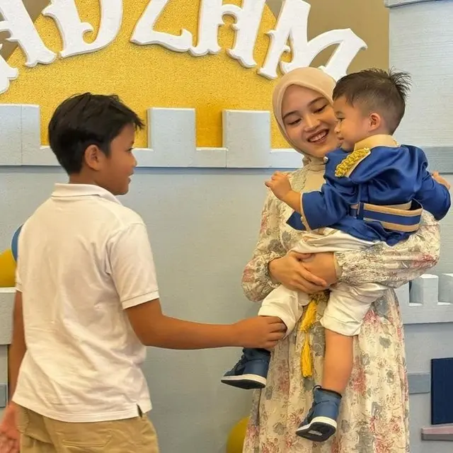 8 Potret Artis Hadiri Ulang Tahun Adzam Anak Nathalie Holscher dan Sule, Meriah