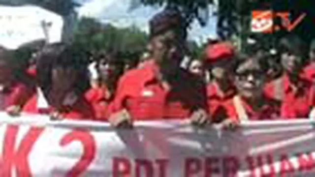 Pejabat Daerah juga Ikut Demo