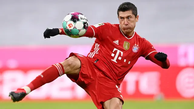 FOTO: Depak Lionel Messi dan Cristiano Ronaldo, Robert Lewandowski Sabet Sepatu Emas Eropa 2020-2021