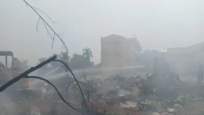 32 Jam Membara, Kebakaran Lahan di Tangsel Padam