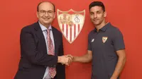 Jesus Navas resmi bergabung ke Sevilla dengan kontrak berdurasi empat musim. (doc. Sevilla)