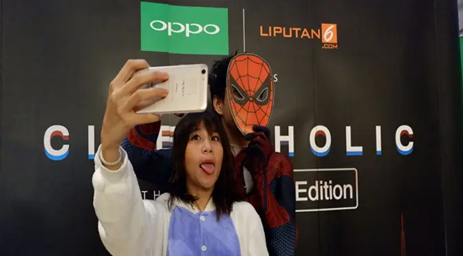 Yap, Gigi Eks Cherrybelle hadir Nobar Cinemaholic Film Spider-Man: Homecoming bersama pacarnya!