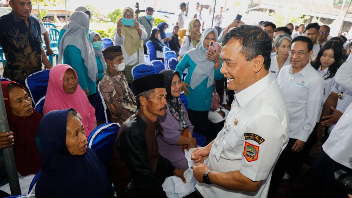 Sudah Jangkau 706 Desa, Wakil Menteri Kesehatan Sebut Program Speling Gubernur Jateng Layak Diterapkan Secara Nasional