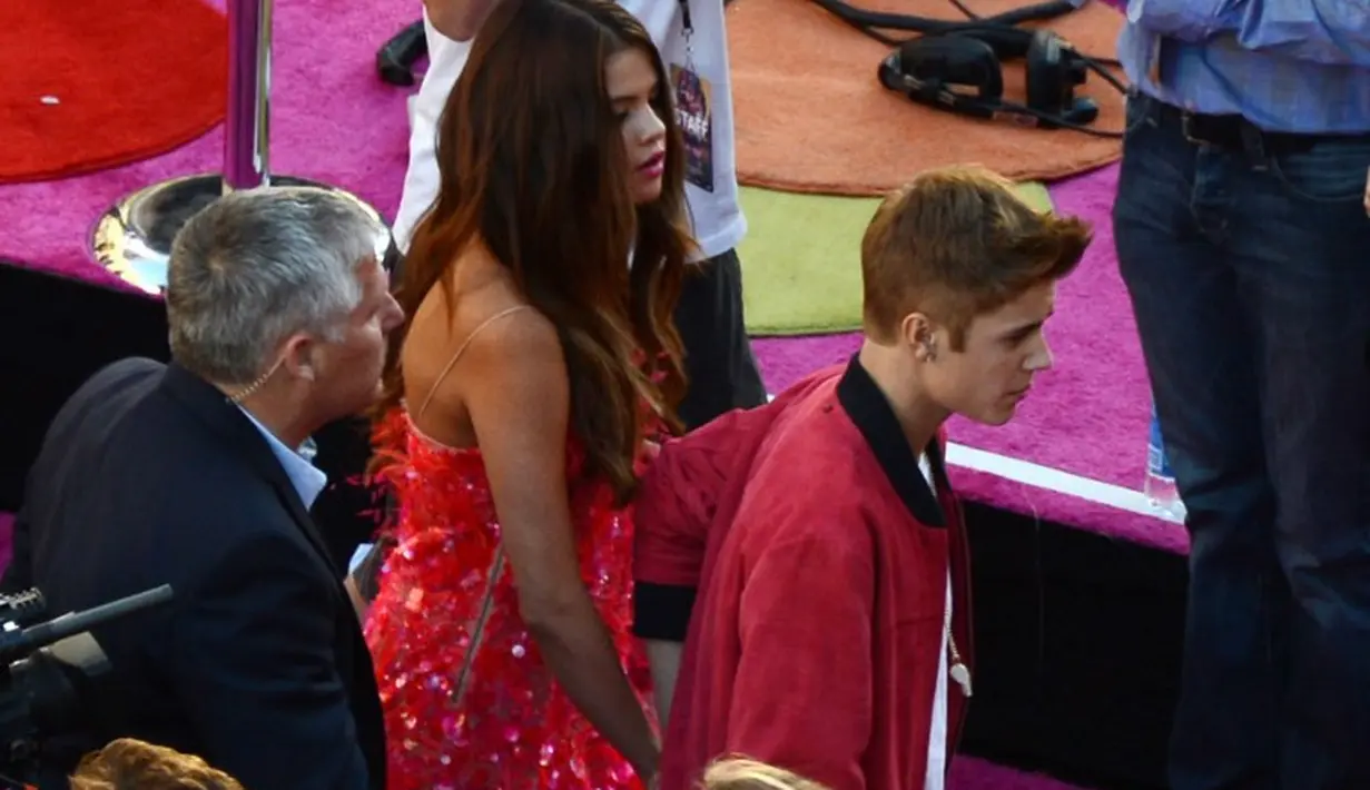 Seperti yang sudah diketahui, hubungan Selena Gomez dan Justin Bieber benar-benar serius usai mereka kembali bersama.(ROBYN BECK  AFP)