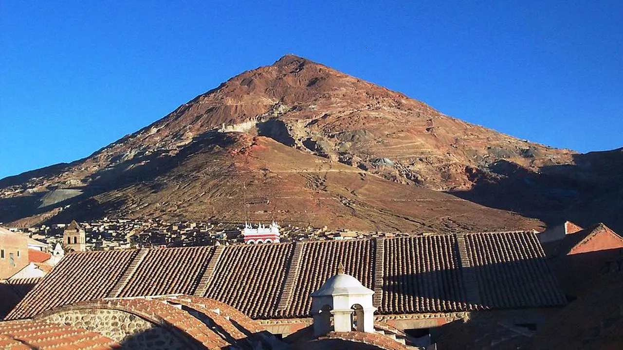 Gunung Cerro Rico di Bolivia
