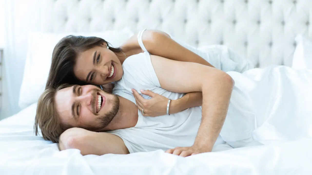 pasangan suami istri